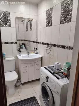 2-комнатная квартира: Тюмень, улица Шишкова, 20 (64 м)