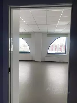 Помещение свободного назначения в Саха (Якутия), Якутск просп. Ленина, ...