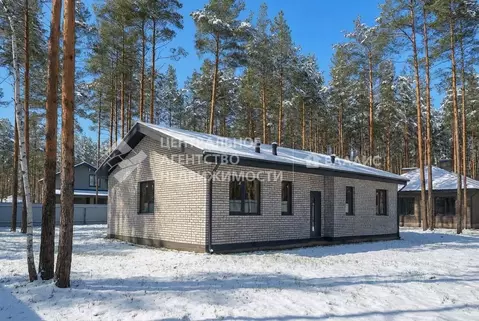 Дом в Рязанская область, Рязанский муниципальный округ, с. Алеканово ...