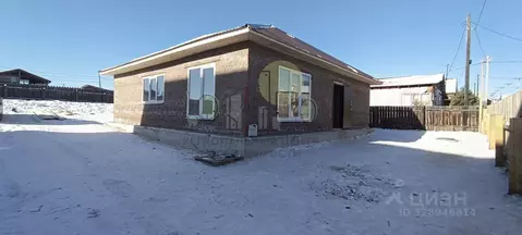 Дом в Иркутская область, Иркутский муниципальный округ, с. Урик ул. ...