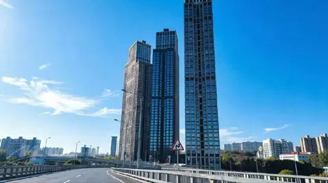 Продается 3-комнатная квартира