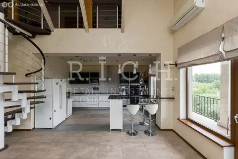 4-комнатная квартира: Челябинск, Орлиная улица, 12 (220 м)