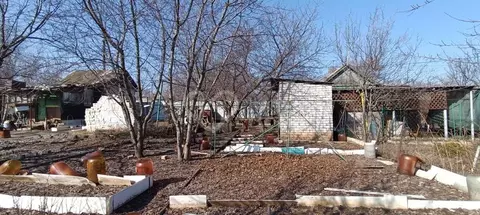 Дом в Волгоградская область, Волгоград Просвещение СНТ,  (10 м)