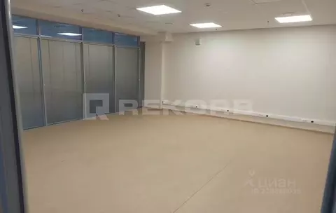 Офис в Санкт-Петербург Уральская ул., 4 (542 м)