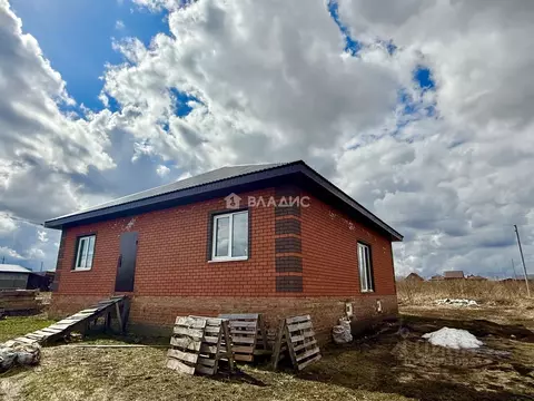 Дом в Пензенская область, Бессоновский район, с. Грабово Колхозная ул. ...