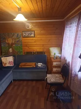 Дом в Ленинградская область, Тосненский район, Шапкинское с/пос, д. ...