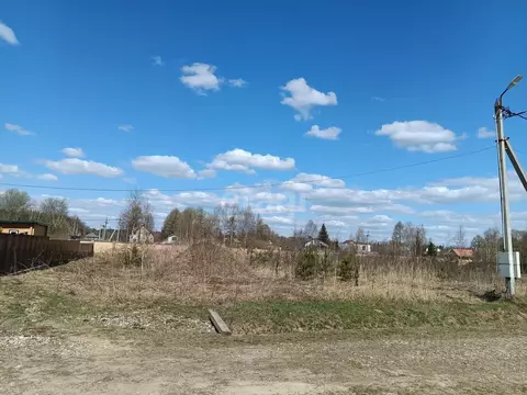 Участок в Ярославская область, Некрасовское с/пос, д. Смирново ул. ...