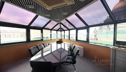 Офис в Санкт-Петербург Малая Морская ул., 23 (244 м)