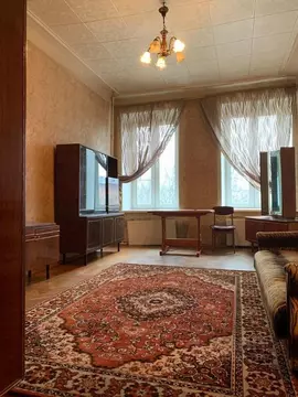 Комната Санкт-Петербург Английский просп., 12 (37.0 м)