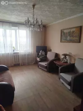 3-комнатная квартира: Саратов, Гвардейская улица, 24 (64 м)