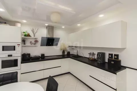 1-к кв. Тюменская область, Тюмень Харьковская ул., 68 (60.0 м)