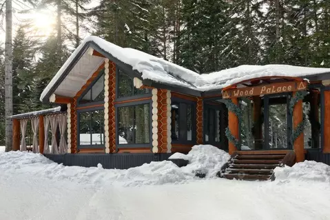 Дом в Карачаево-Черкесия, Зеленчукский район, с. Архыз, 49 кв-л  (240 ...