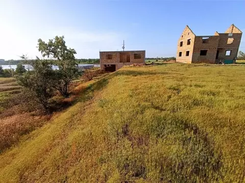 Участок в Крым, Сакский район, Ореховское с/пос, с. Михайловка  (9.95 ...