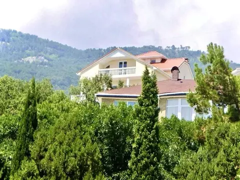 Дом в Крым, Ялта муниципальный округ, Никита пгт спуск Никитский, 35 ...