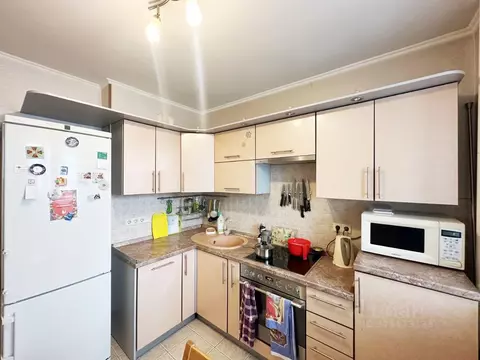 3-к кв. Москва ул. Маршала Катукова, 4К1 (67.5 м)