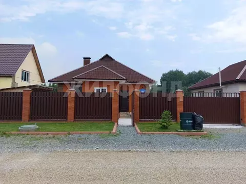 Дом в Новосибирская область, Новосибирский район, Каменский сельсовет, ...