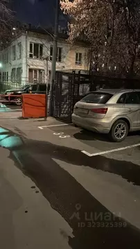 Гараж в Москва 2-й Павловский пер., 20 (12 м)