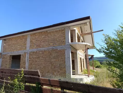 Дом в Крым, Бахчисарайский район, с. Долинное ул. Степная, 29 (240 м)