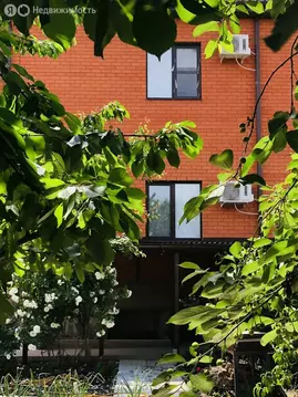 Дом в Волгодонск, Изумрудный проезд, 6 (210 м)