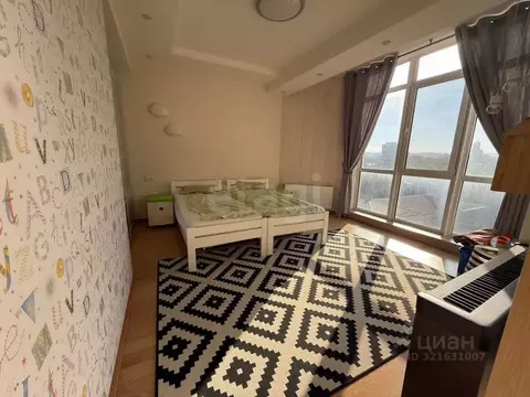 3-к кв. Крым, Симферополь ул. Екатерининская (160.0 м)