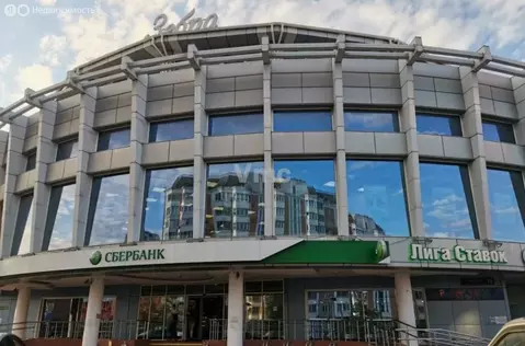 Торговая площадь (144 м)