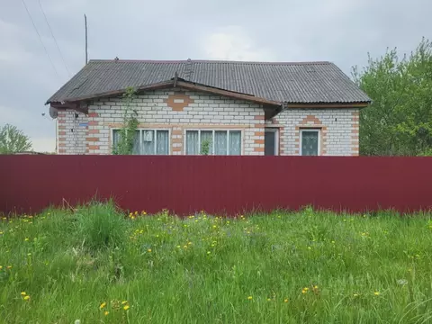 Дом в Брянская область, Навлинский район, Бяковское с/пос, д. ...