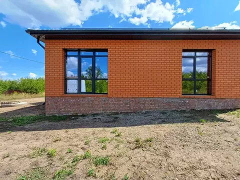 Дом в Саратовская область, Саратов ул. Клеверная, 13 (100 м)