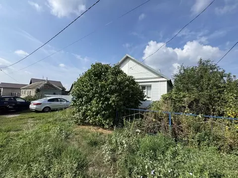 Дом в Оренбургская область, Оренбургский район, с. Нежинка ...