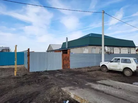 Дом в Воронежская область, Лискинский район, Нижнеикорецкое с/пос, с. ...