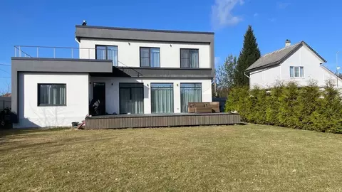 Дом в Ленинградская область, Приозерский район, Мичуринское с/пос, ...