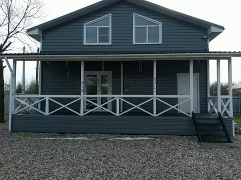 Дом в Новгородская область, Новгородский район, Савинское с/пос, д. ...