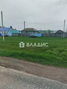 Дом в Башкортостан, Стерлитамакский район, с. Айгулево ул. ...