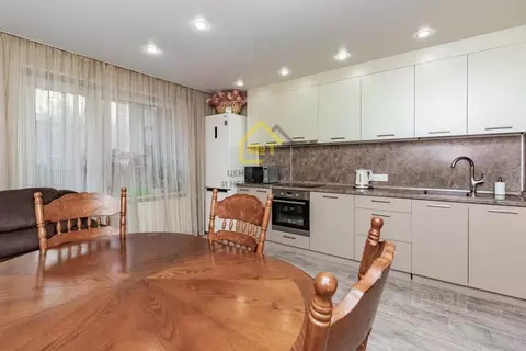 2-к кв. Челябинская область, Челябинск Ярославская ул., 9 (64.4 м)