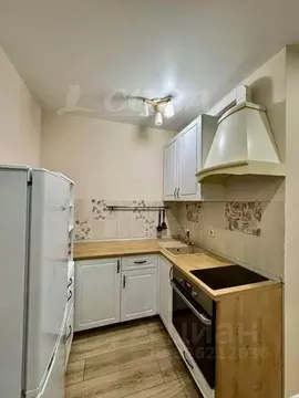 1-к кв. Тюменская область, Тюмень ул. Александра Протозанова, 4 (36.5 ...