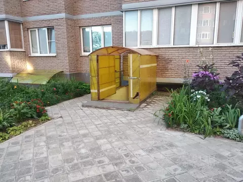 Помещение свободного назначения в Калужская область, Калуга ул. 65 лет ...