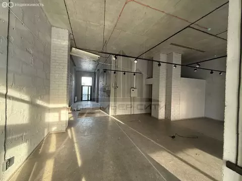 Торговая площадь (94 м)