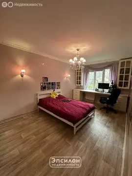 3-комнатная квартира: Курск, улица Бойцов 9-й Дивизии, 187 (82 м)