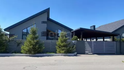 Дом в Ростовская область, Батайск Казачий проезд (105 м)