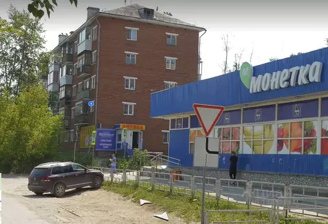 Торговая площадь в Свердловская область, Дегтярск ул. Гагарина, 4 (42 ...