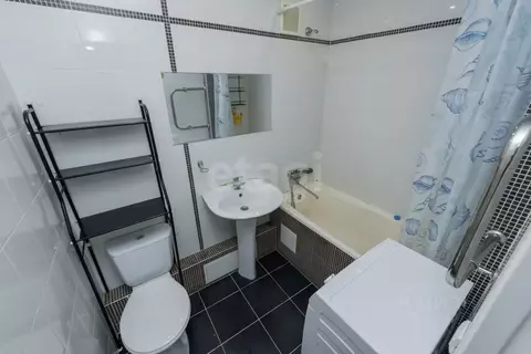 3-к кв. Пермский край, Пермь ул. Нефтяников, 60 (58.4 м)