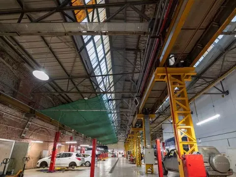 Торговая площадь в Санкт-Петербург ул. Комсомола, 2 (1210 м)
