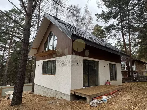 Дом в Иркутская область, Иркутский муниципальный округ, д. Карлук ул. ...