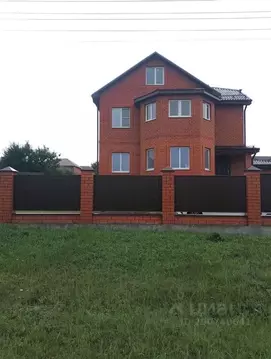 Дом в Белгородская область, Белгородский район, Тавровское с/пос, с. ...