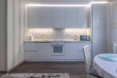 2-к кв. Санкт-Петербург Кременчугская ул., 9К1 (71.0 м)