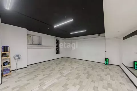 Помещение свободного назначения в Тюменская область, Тюмень ул. ...