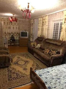 Дом в Башкортостан, Нуримановский район, Павловский сельсовет, с. ...