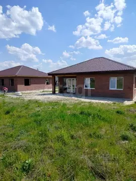 Дом в Брянская область, Брянский район, Новодарковичское с/пос, д. ...