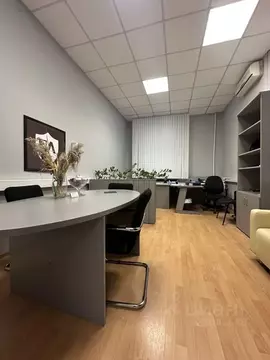 Офис в Санкт-Петербург Каменноостровский просп., 40 (22 м)