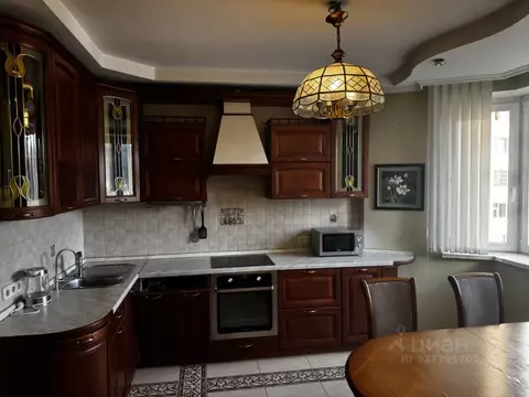 2-к кв. Москва ул. Богданова, 6к1 (90.6 м)