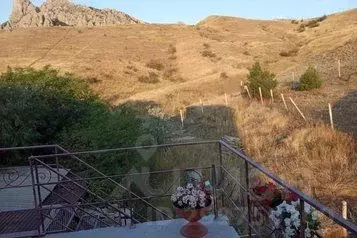 Дом в Крым, Феодосия муниципальный округ, Коктебель пгт ул. Гумилева, ...